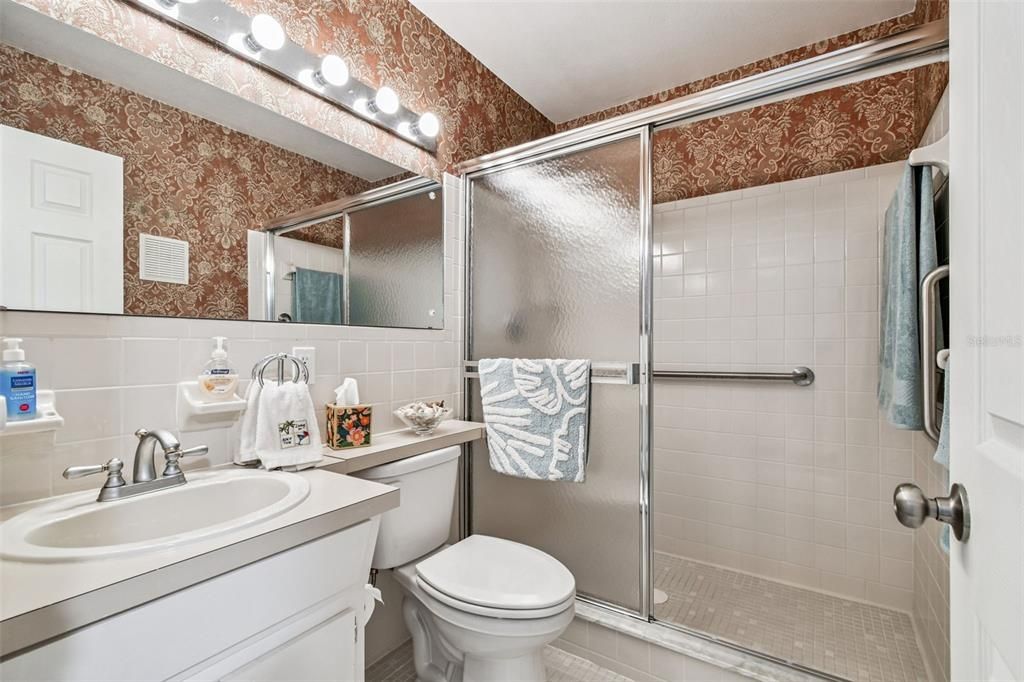 For Sale: $359,900 (3 beds, 3 baths, 2190 Square Feet)