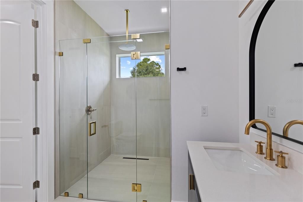 For Sale: $429,000 (3 beds, 2 baths, 1569 Square Feet)