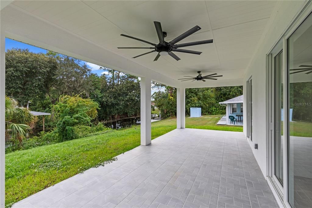 For Sale: $429,000 (3 beds, 2 baths, 1569 Square Feet)