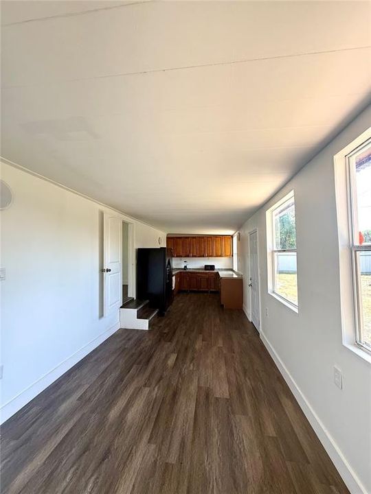 For Sale: $185,000 (3 beds, 2 baths, 720 Square Feet)