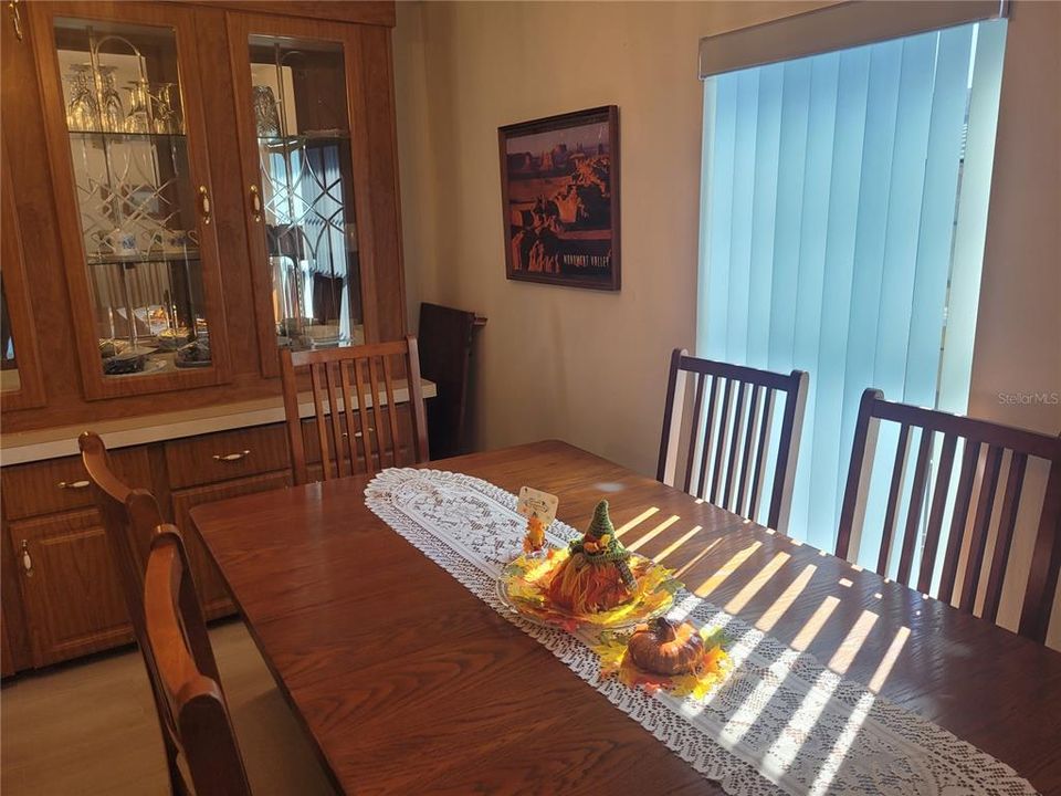 Active With Contract: $155,900 (3 beds, 2 baths, 1647 Square Feet)