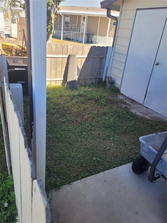 Active With Contract: $155,900 (3 beds, 2 baths, 1647 Square Feet)