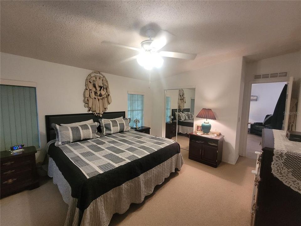 Active With Contract: $155,900 (3 beds, 2 baths, 1647 Square Feet)