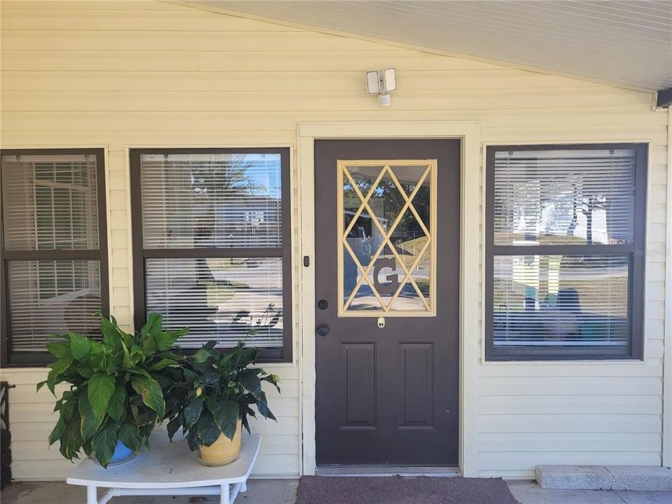 Active With Contract: $155,900 (3 beds, 2 baths, 1647 Square Feet)