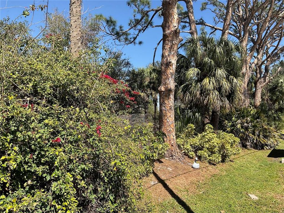 For Sale: $189,500 (2 beds, 2 baths, 1100 Square Feet)