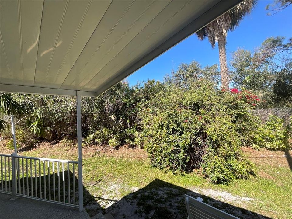 For Sale: $189,500 (2 beds, 2 baths, 1100 Square Feet)