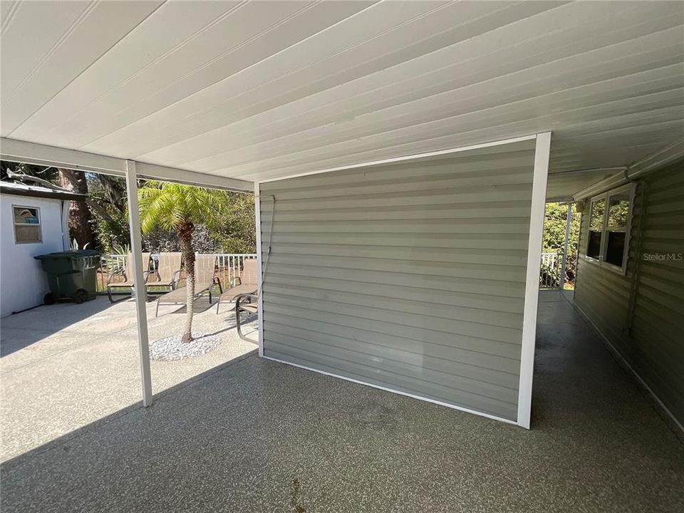 For Sale: $189,500 (2 beds, 2 baths, 1100 Square Feet)