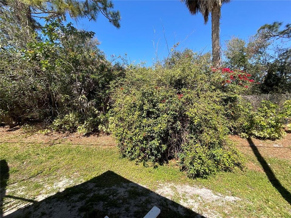 For Sale: $189,500 (2 beds, 2 baths, 1100 Square Feet)