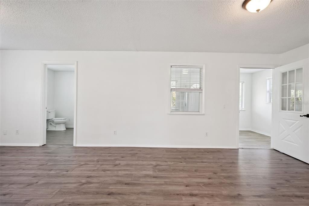 For Sale: $364,900 (3 beds, 2 baths, 1338 Square Feet)