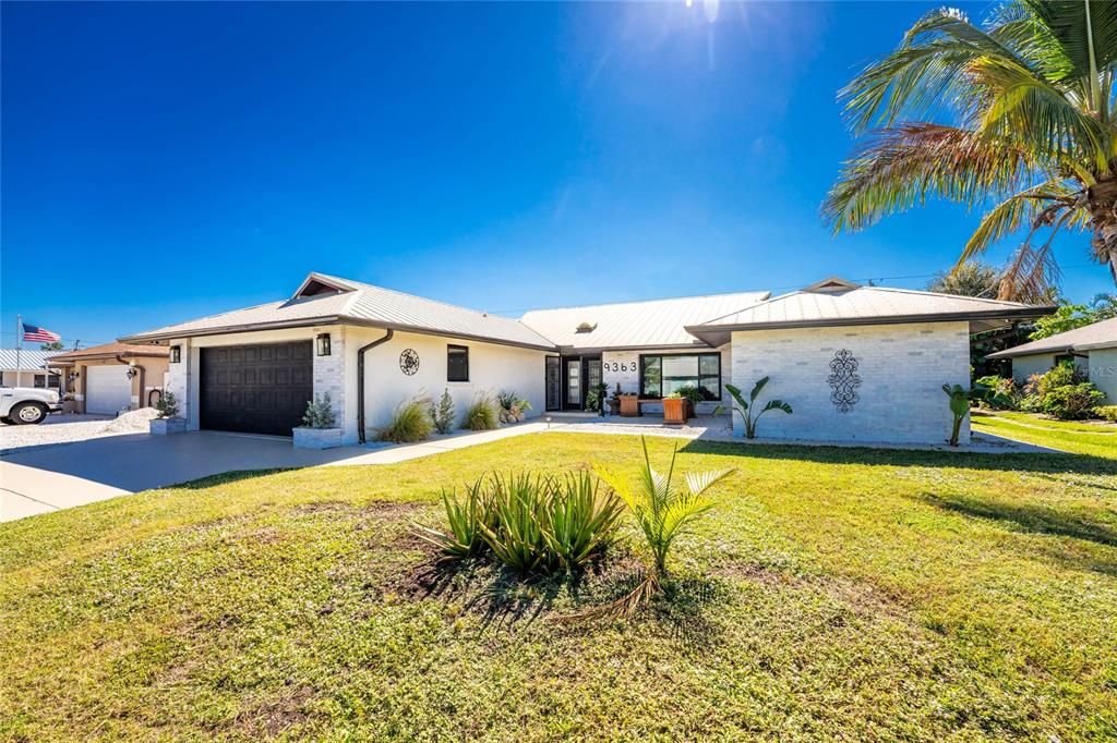 合同活跃: $475,000 (3 贝兹, 2 浴室, 1985 平方英尺)