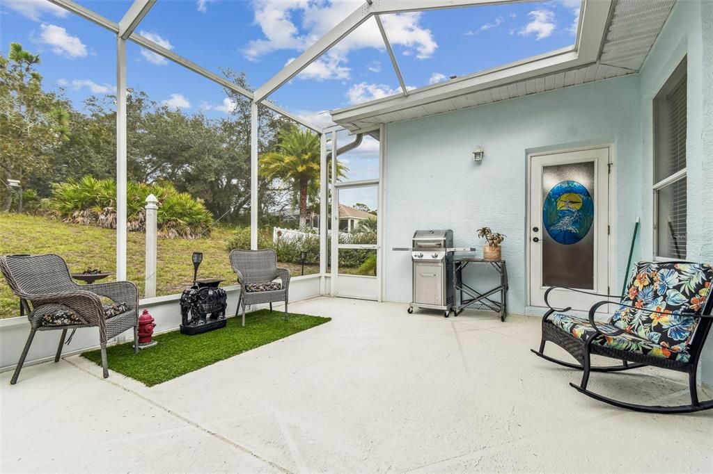 На продажу: $319,900 (3 спален, 2 ванн, 1989 Квадратных фут)