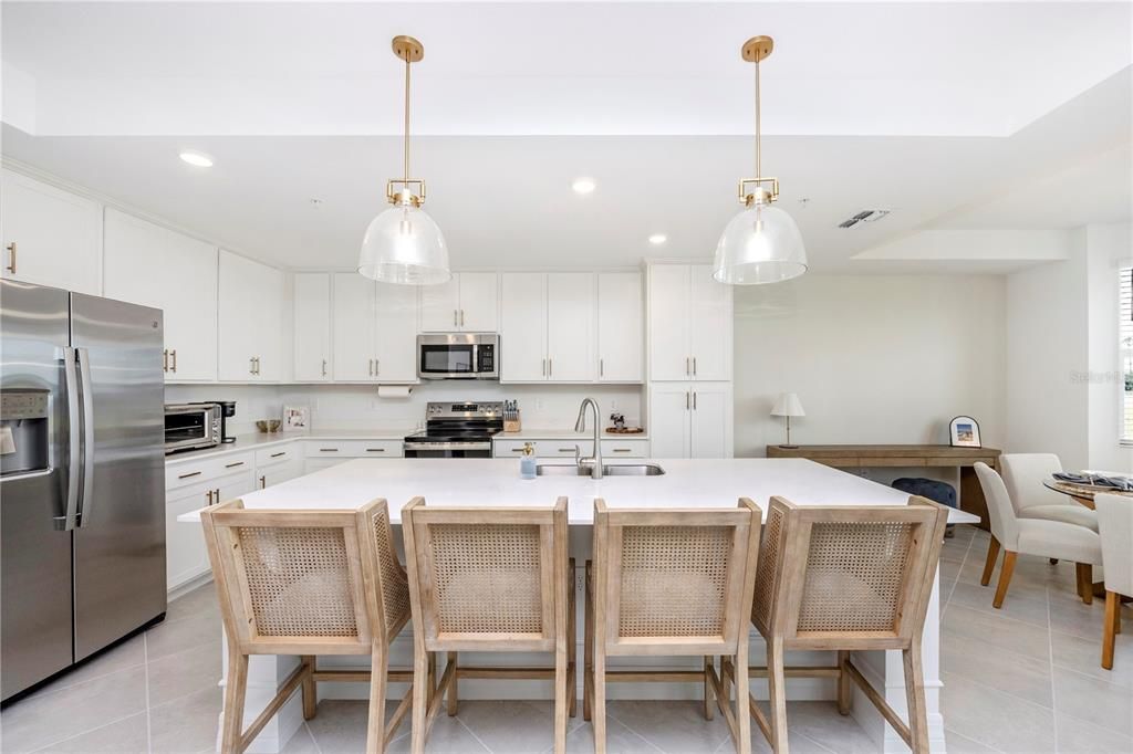 For Rent: $5,500 (2 beds, 2 baths, 1154 Square Feet)