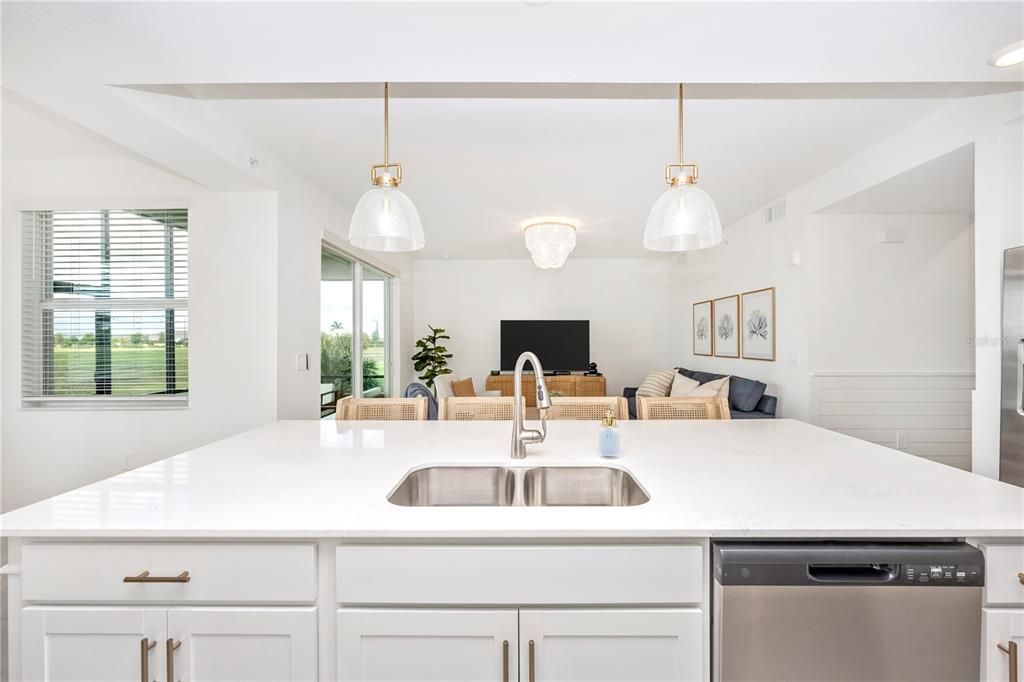 For Rent: $5,500 (2 beds, 2 baths, 1154 Square Feet)