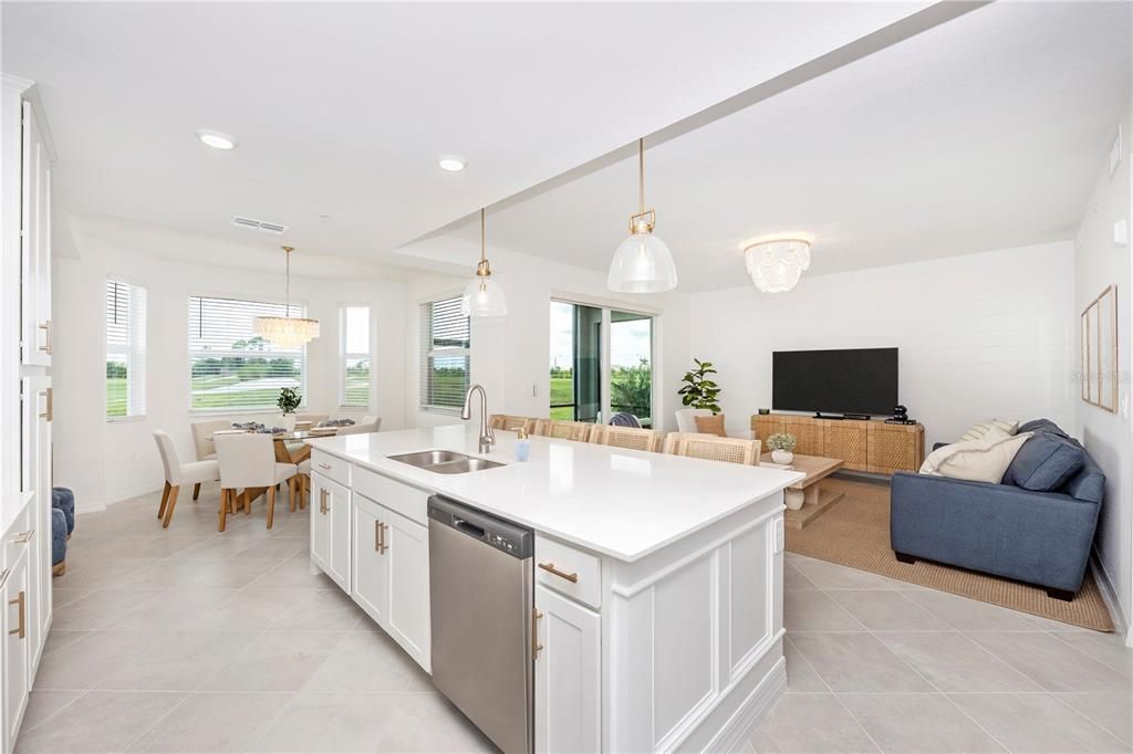 For Rent: $5,500 (2 beds, 2 baths, 1154 Square Feet)