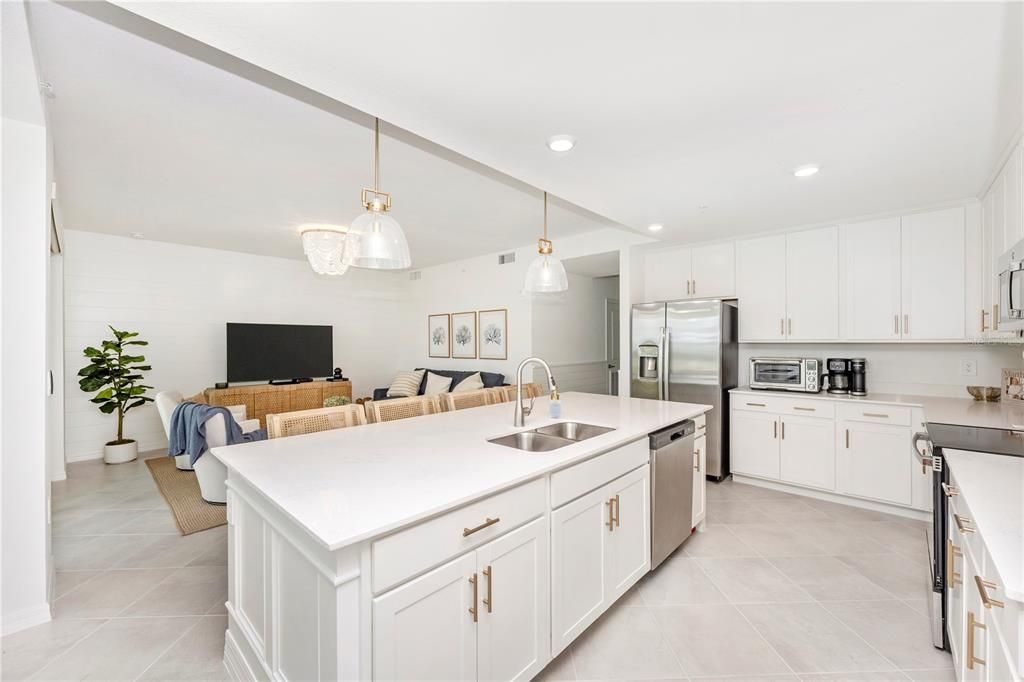 For Rent: $5,500 (2 beds, 2 baths, 1154 Square Feet)