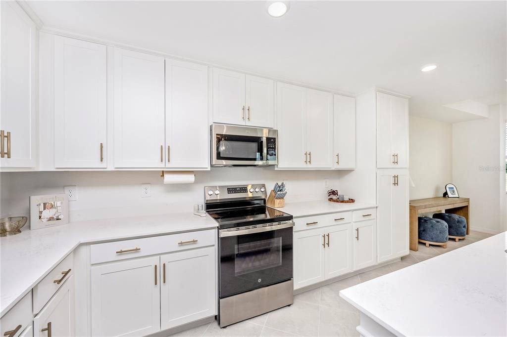 For Rent: $5,500 (2 beds, 2 baths, 1154 Square Feet)