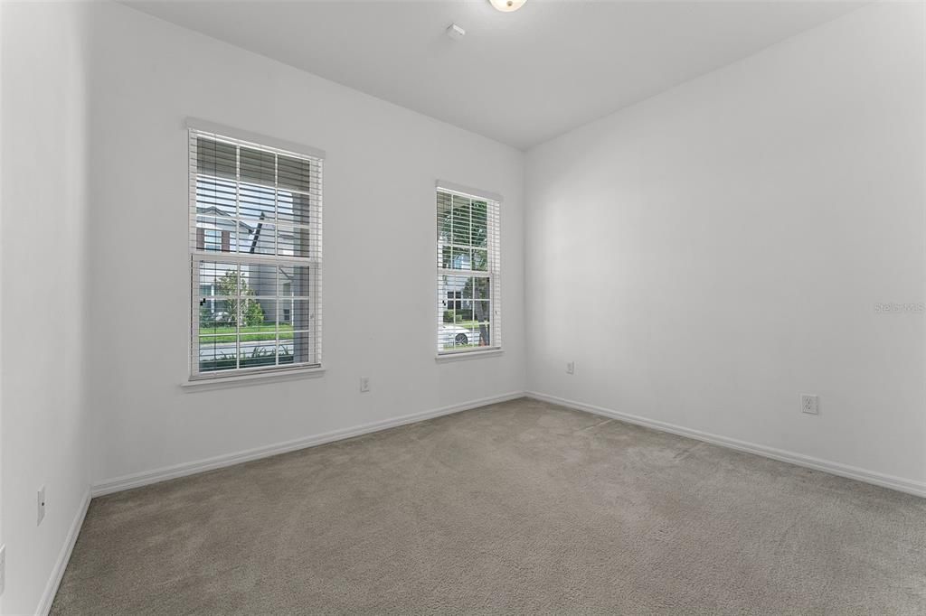 На продажу: $890,000 (6 спален, 4 ванн, 3667 Квадратных фут)