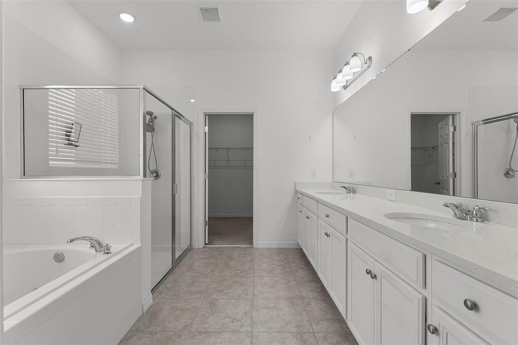 На продажу: $890,000 (6 спален, 4 ванн, 3667 Квадратных фут)