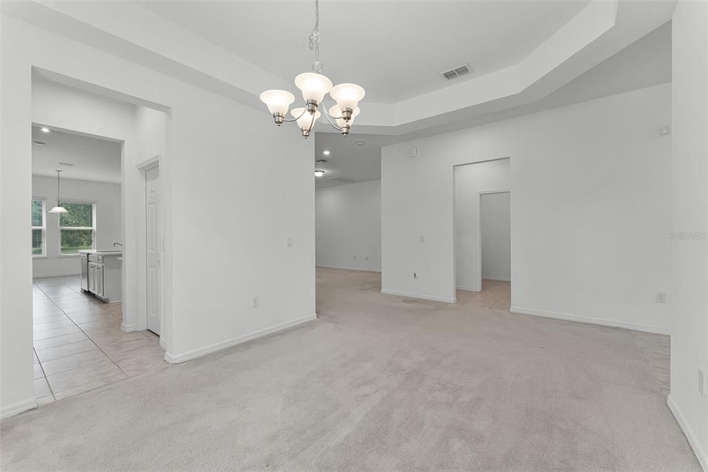 На продажу: $890,000 (6 спален, 4 ванн, 3667 Квадратных фут)