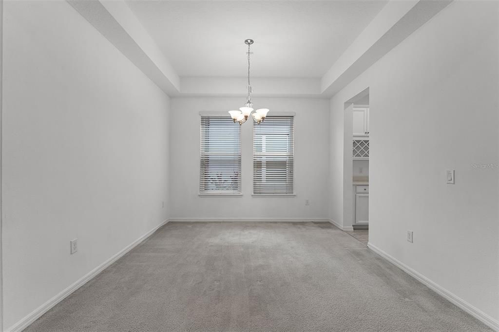 На продажу: $890,000 (6 спален, 4 ванн, 3667 Квадратных фут)