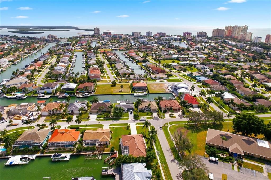 For Sale: $950,000 (0.20 acres)