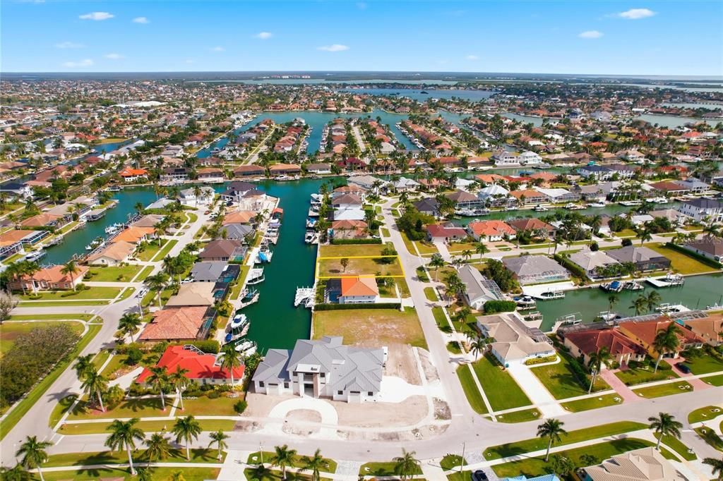 For Sale: $950,000 (0.20 acres)