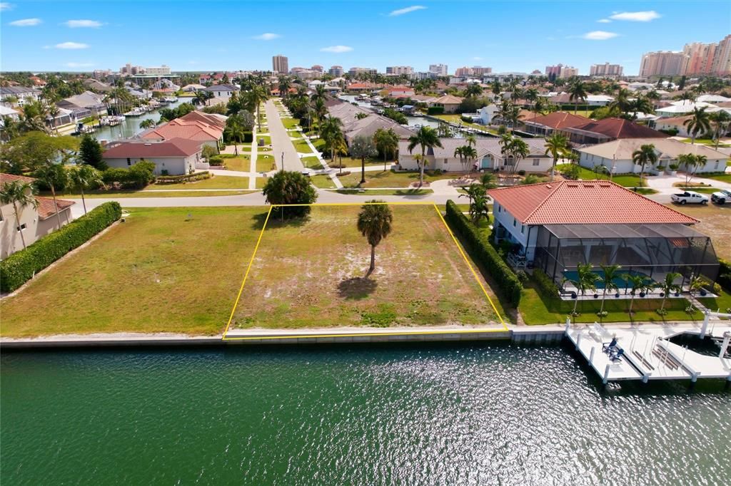 For Sale: $950,000 (0.20 acres)