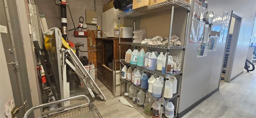 For Sale: $175,000 (0 beds, 0 baths, 1000 Square Feet)