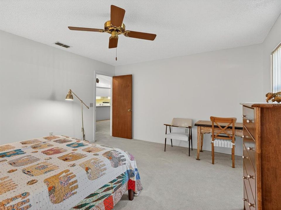 待售: $429,000 (3 贝兹, 2 浴室, 2397 平方英尺)