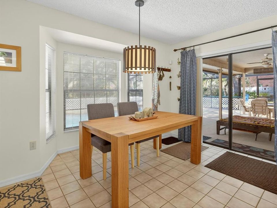 待售: $429,000 (3 贝兹, 2 浴室, 2397 平方英尺)