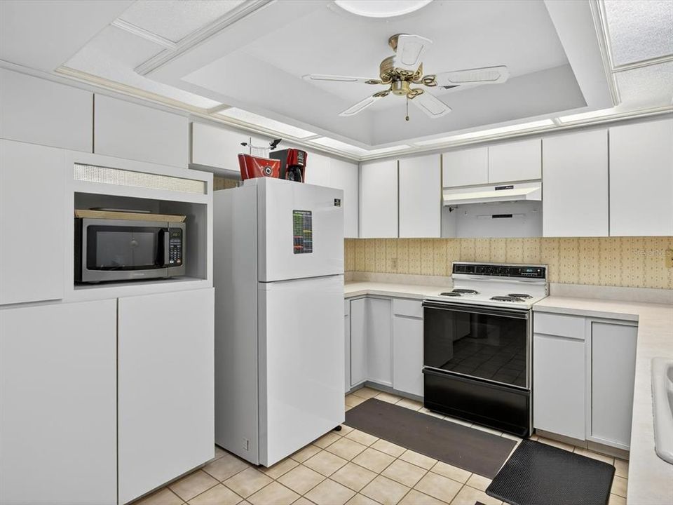 待售: $429,000 (3 贝兹, 2 浴室, 2397 平方英尺)