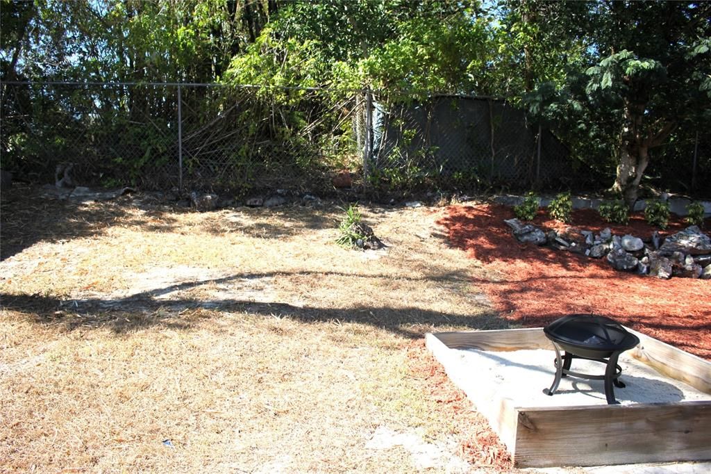 En Venta: $375,000 (4 camas, 2 baños, 1502 Pies cuadrados)