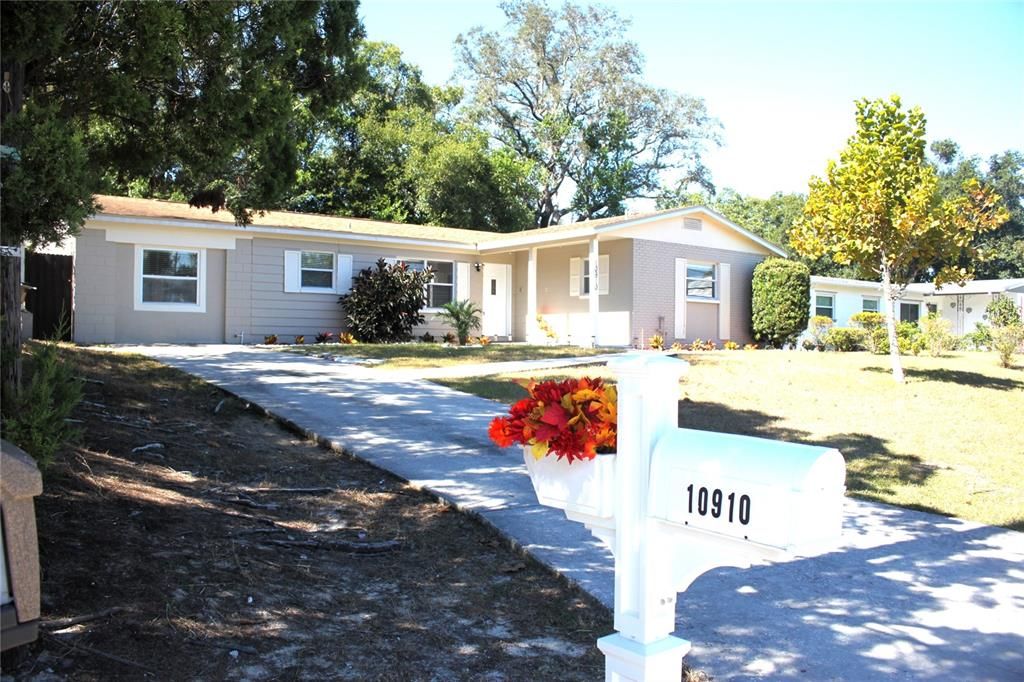 En Venta: $375,000 (4 camas, 2 baños, 1502 Pies cuadrados)