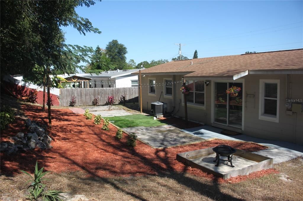 En Venta: $375,000 (4 camas, 2 baños, 1502 Pies cuadrados)