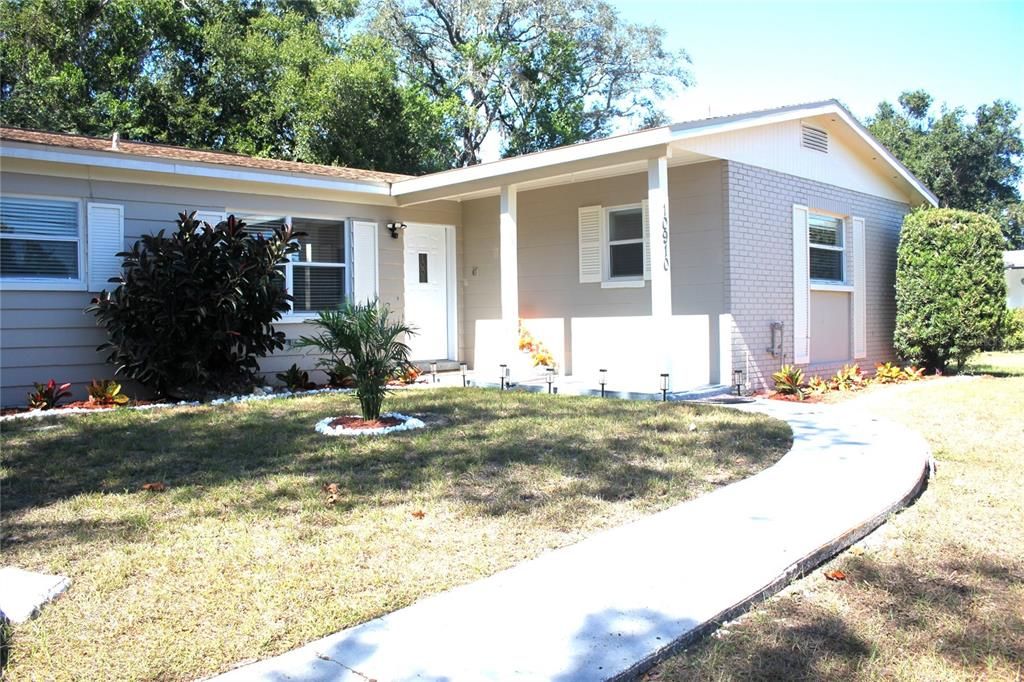 En Venta: $375,000 (4 camas, 2 baños, 1502 Pies cuadrados)