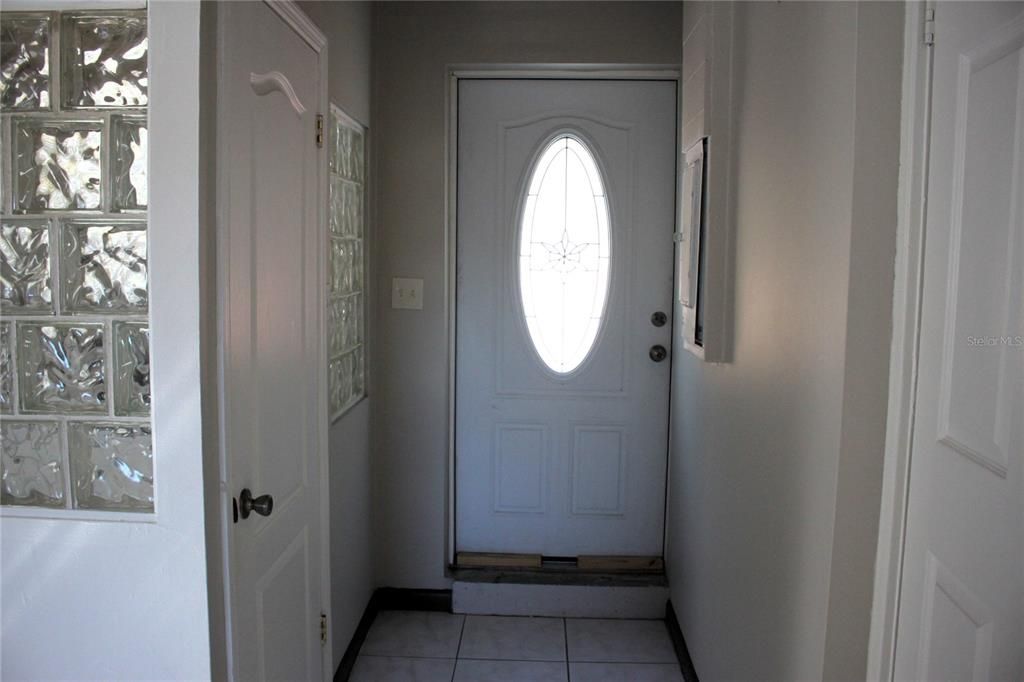 En Venta: $375,000 (4 camas, 2 baños, 1502 Pies cuadrados)