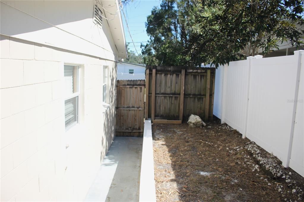 En Venta: $375,000 (4 camas, 2 baños, 1502 Pies cuadrados)