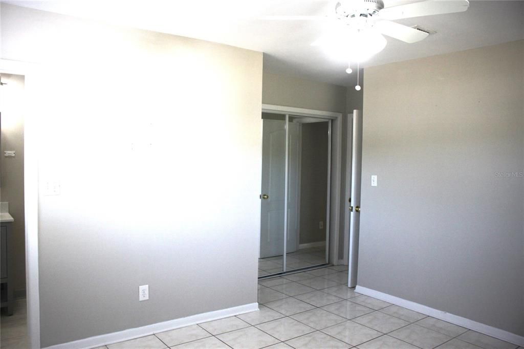 En Venta: $375,000 (4 camas, 2 baños, 1502 Pies cuadrados)