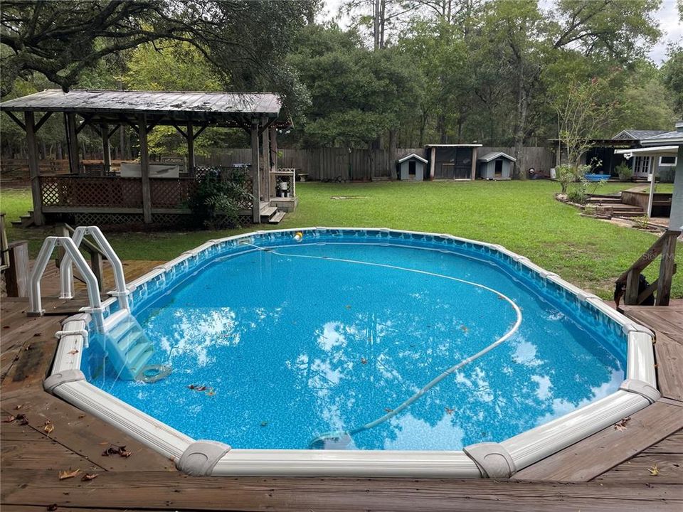 На продажу: $439,900 (3 спален, 2 ванн, 1300 Квадратных фут)