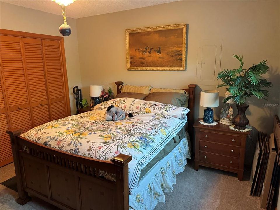 На продажу: $439,900 (3 спален, 2 ванн, 1300 Квадратных фут)