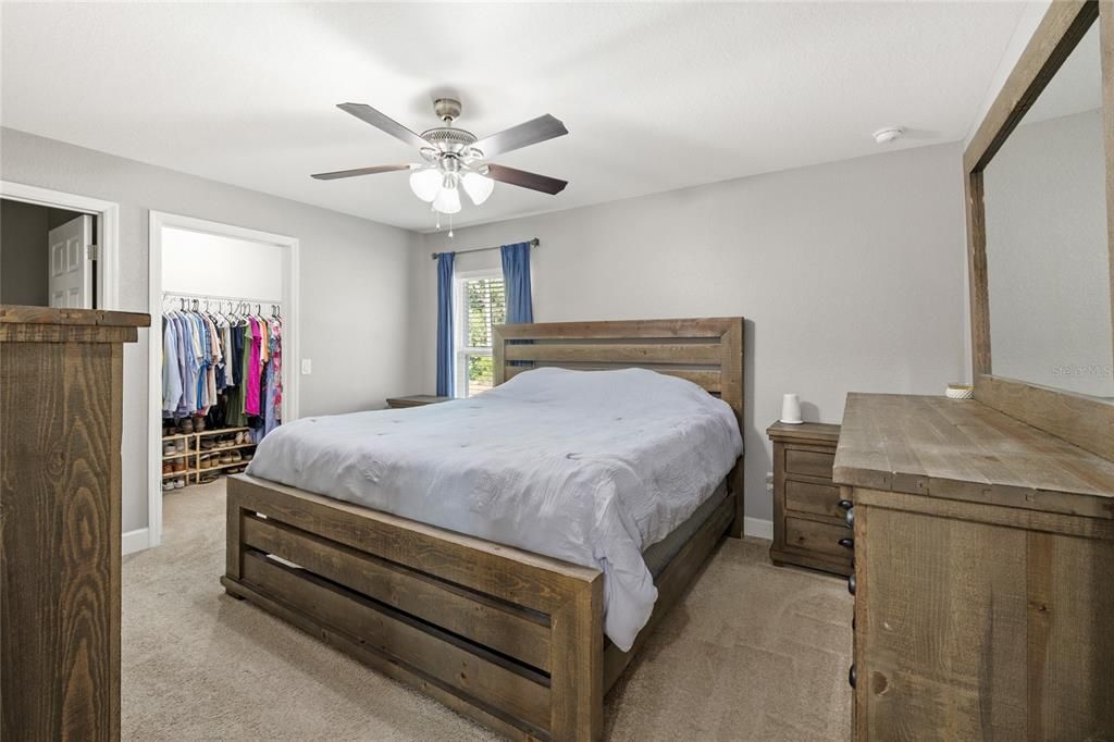 Activo con contrato: $249,900 (3 camas, 2 baños, 1334 Pies cuadrados)