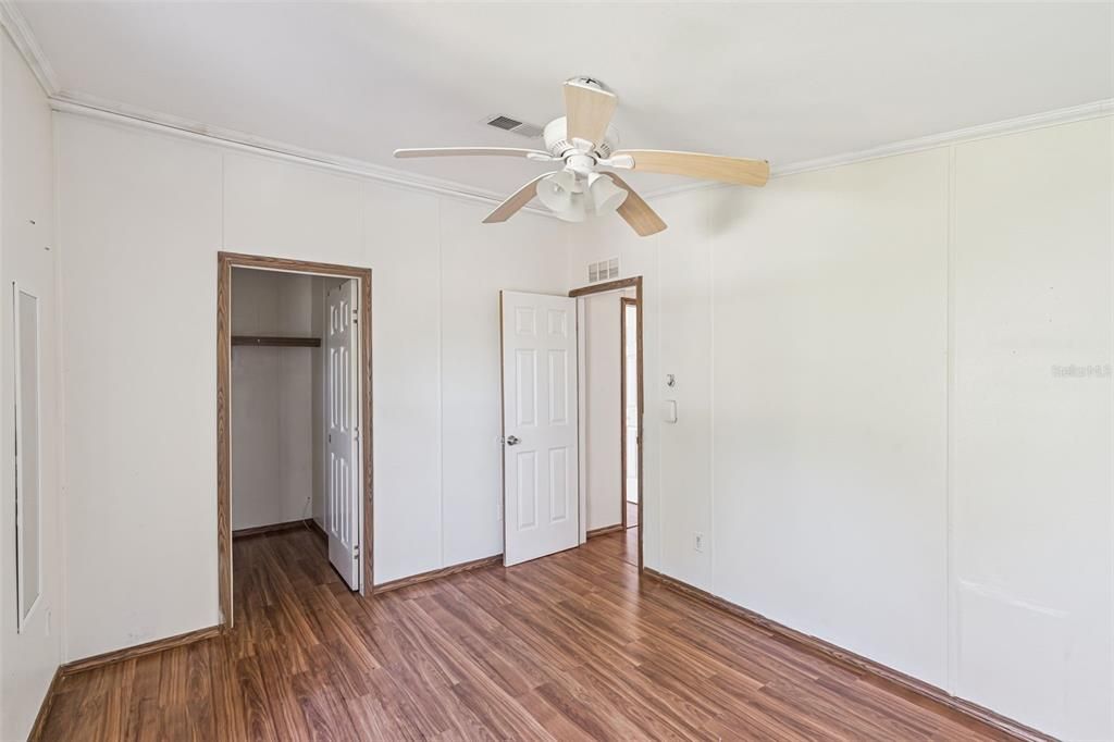 En Venta: $215,000 (3 camas, 2 baños, 1440 Pies cuadrados)