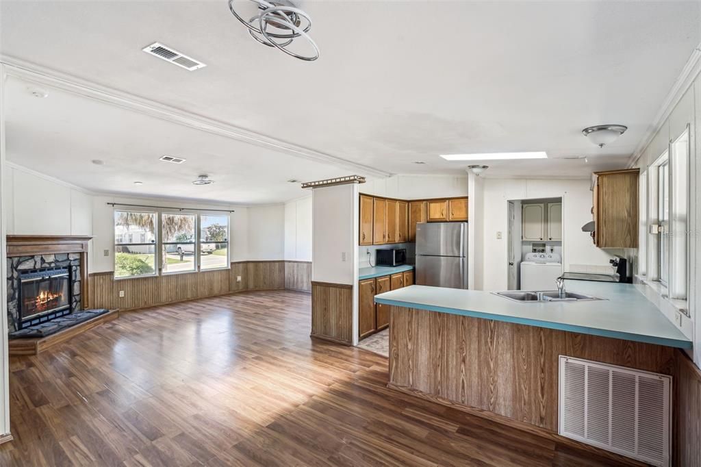 En Venta: $215,000 (3 camas, 2 baños, 1440 Pies cuadrados)