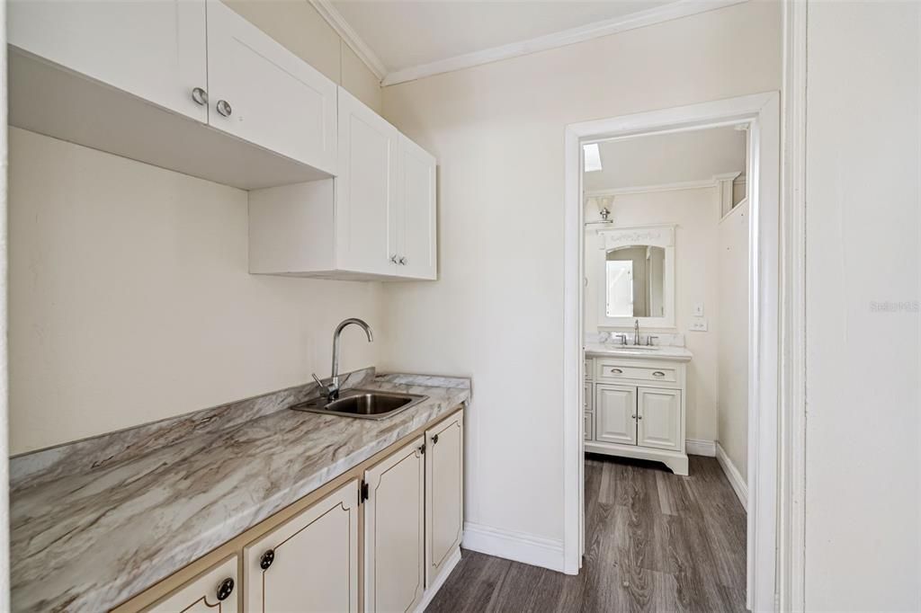 En Venta: $215,000 (3 camas, 2 baños, 1440 Pies cuadrados)