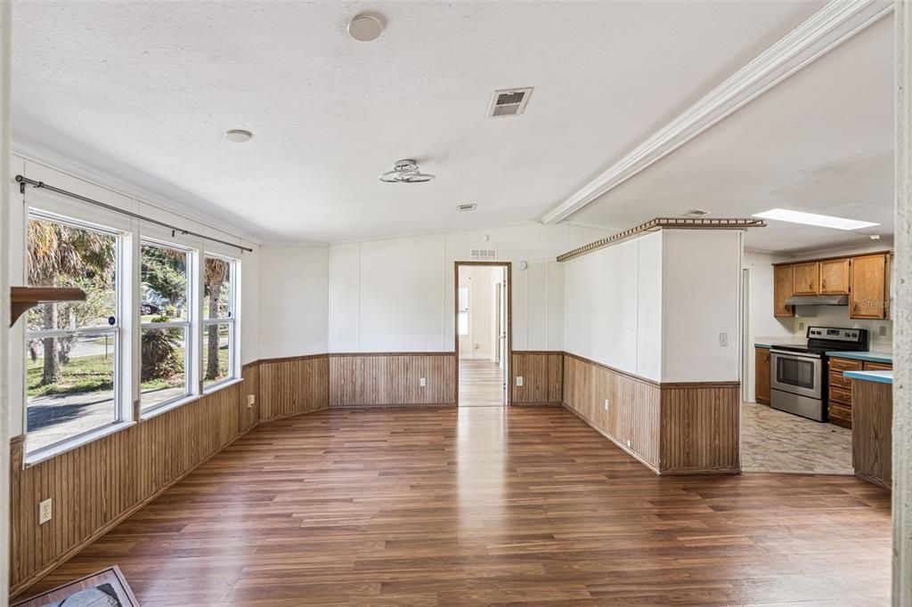 En Venta: $215,000 (3 camas, 2 baños, 1440 Pies cuadrados)