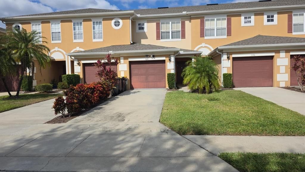 For Rent: $2,000 (2 beds, 2 baths, 1313 Square Feet)