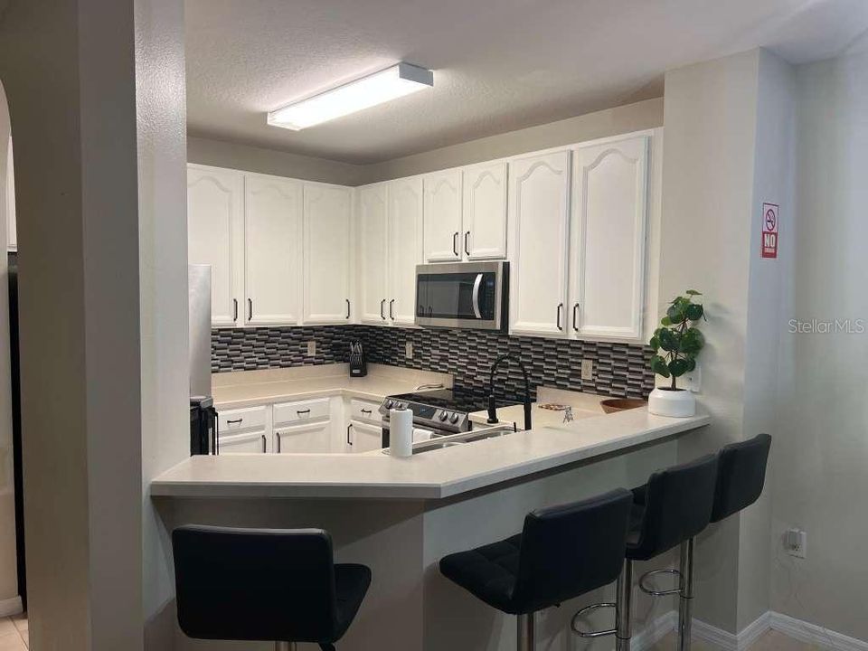 For Rent: $2,000 (2 beds, 2 baths, 1313 Square Feet)