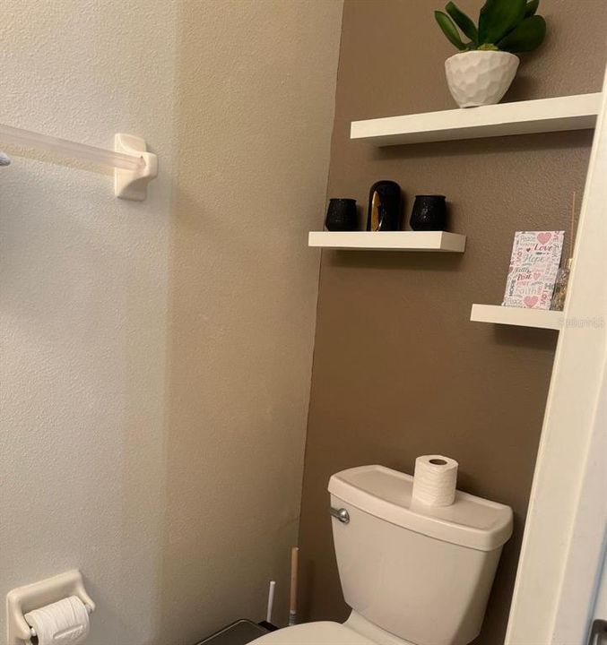 For Rent: $2,000 (2 beds, 2 baths, 1313 Square Feet)