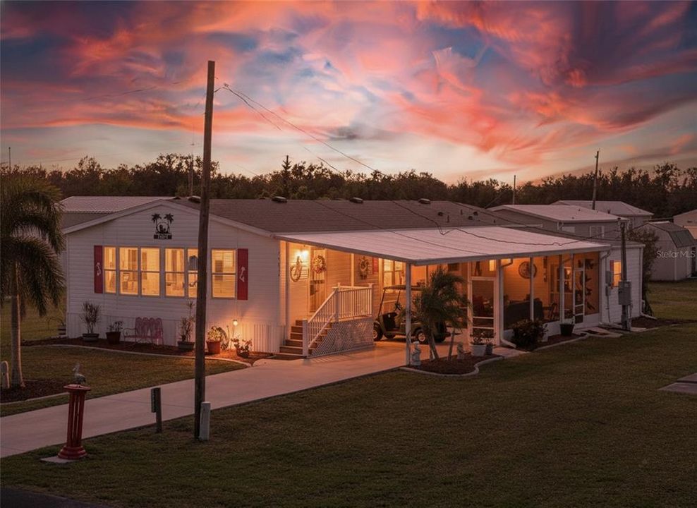 Active With Contract: $199,000 (2 beds, 2 baths, 1620 Square Feet)