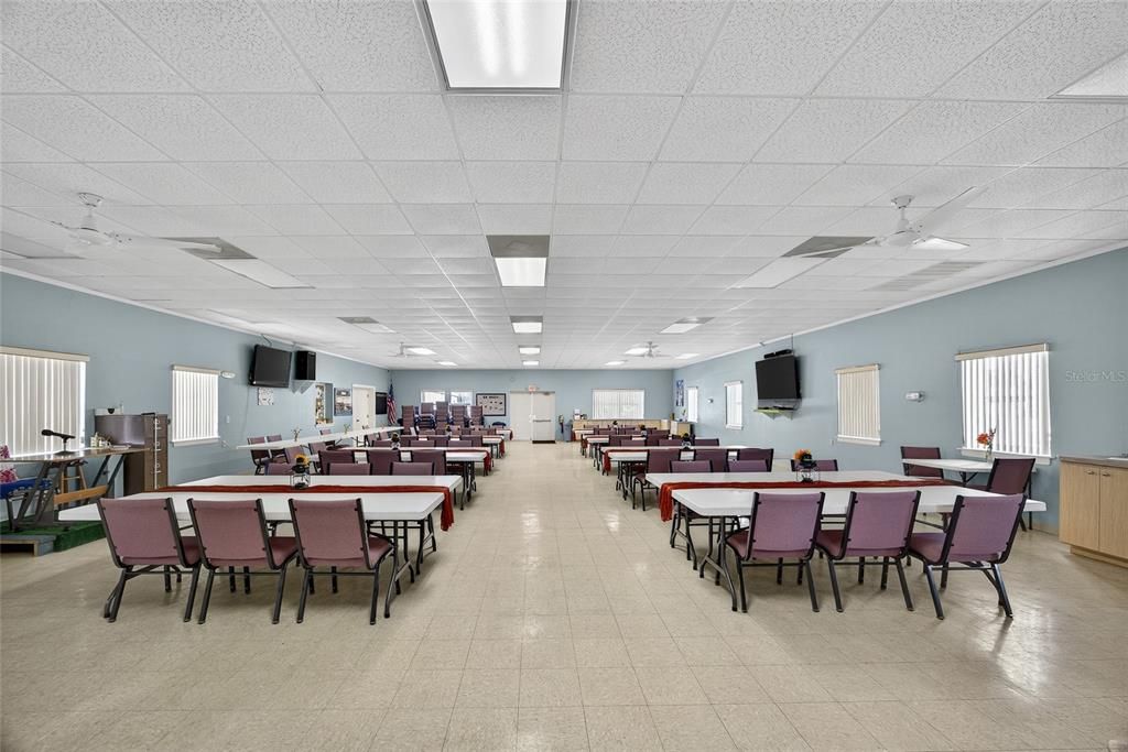 Active With Contract: $199,000 (2 beds, 2 baths, 1620 Square Feet)